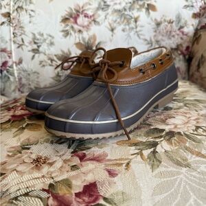 Comfortview The Storm Waterproof Slip-On shoe. Brown and Gray Duck Boots